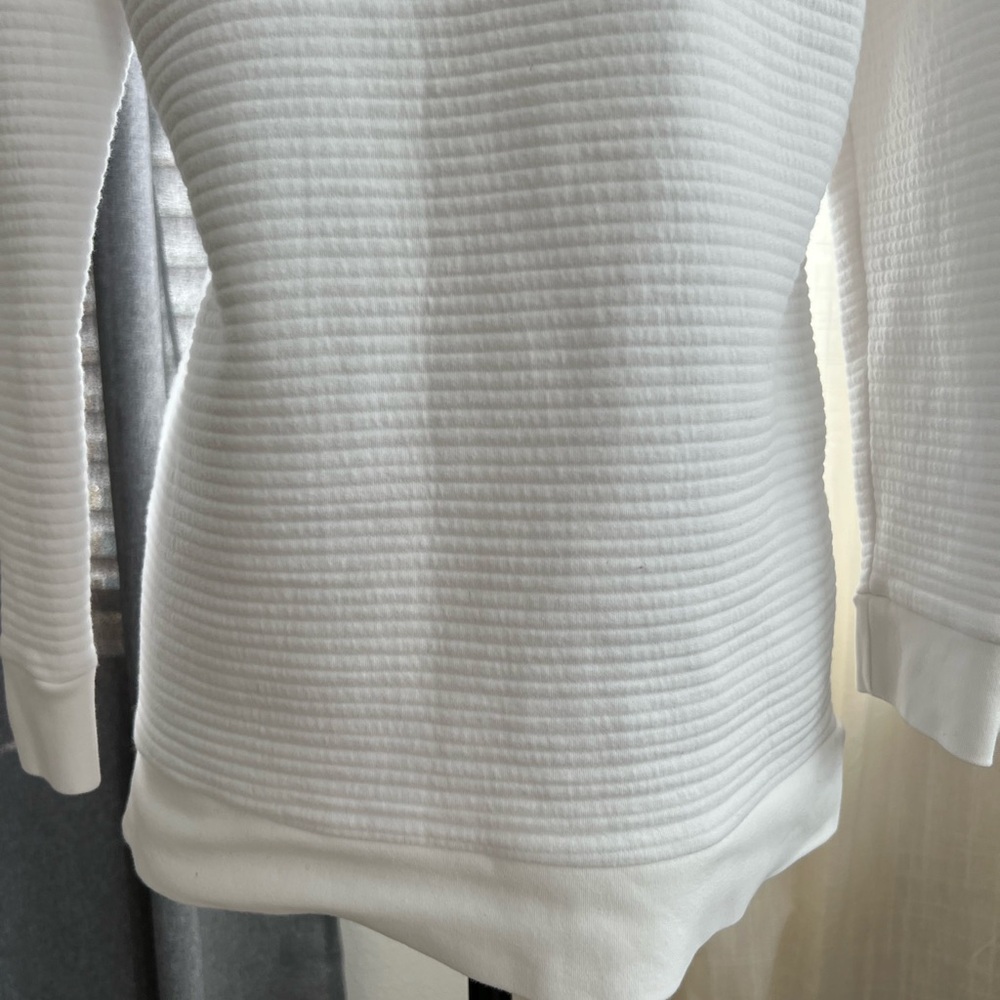 Talbots Classic White quilted pullover Turtleneck Sweater - Picture 8 of 9
